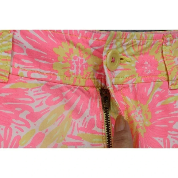 Lilly Pulitzer Womem's Buttercup Shorts-Sz. 0-Scalloped Hem-Pockets - Picture 3 of 9
